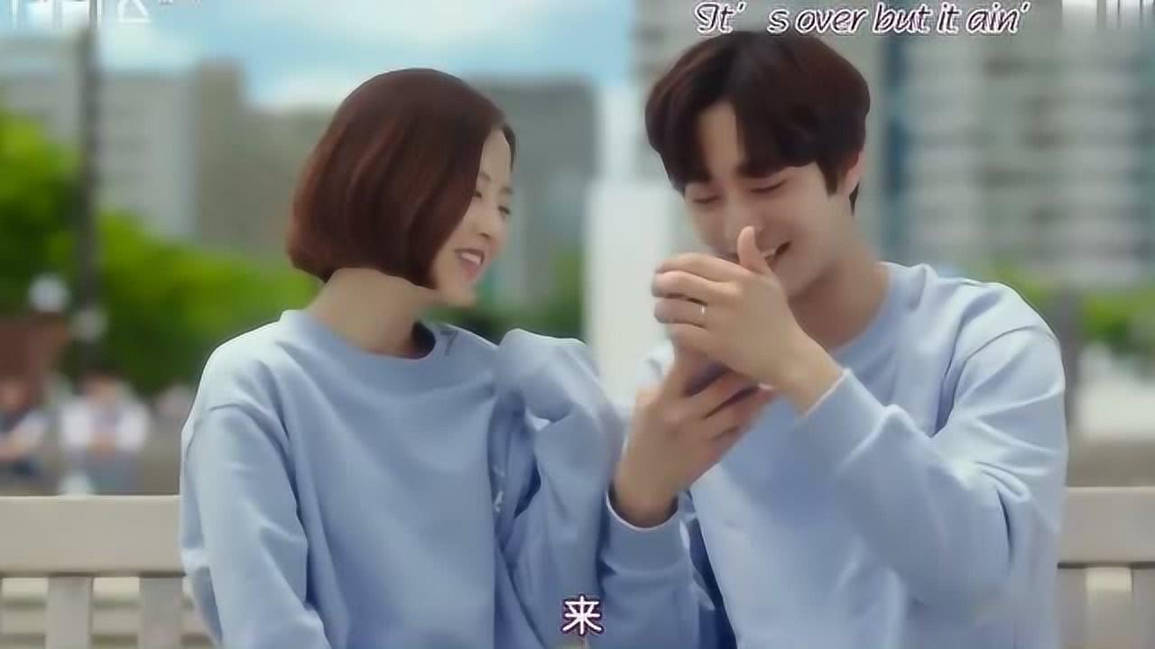 救援活泼小男孩
