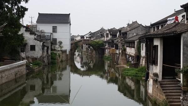 为什么关系很好的同事一当上领导就感觉生疏了？游戏画面