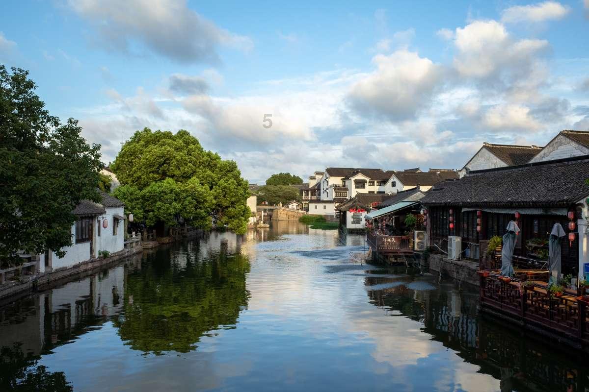 春节旅游旺季,广州千叶优质泳池设备助力酒店服务升级