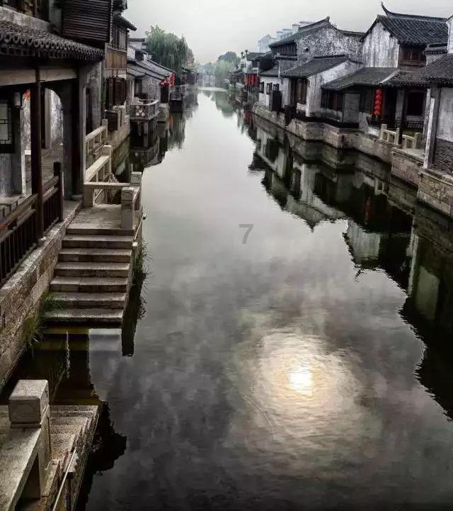 这么晚才到你身边是什么歌游戏画面