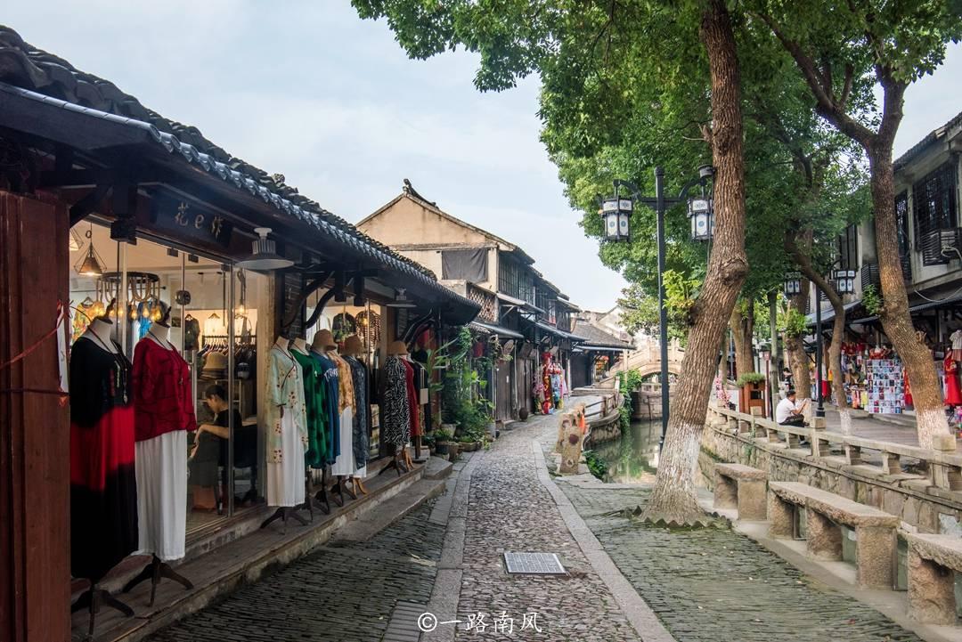 逃离遗弃的建筑4